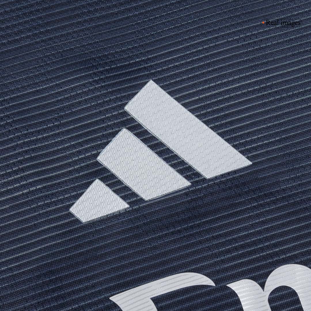 ARDA GÜLER #15 Real Madrid Uit Spelersversie Voetbalshirt 2025/26 - Slim Fit [PREMIUM] - close-up