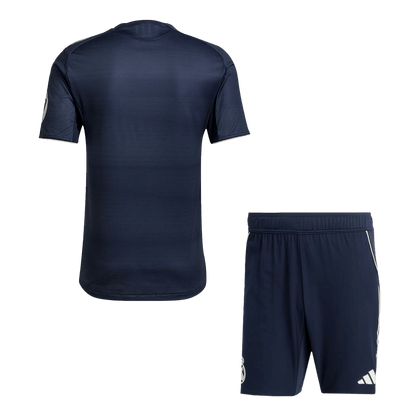 Real Madrid Uit Spelersversie Set 2025/26 - Slim Fit - zijkant