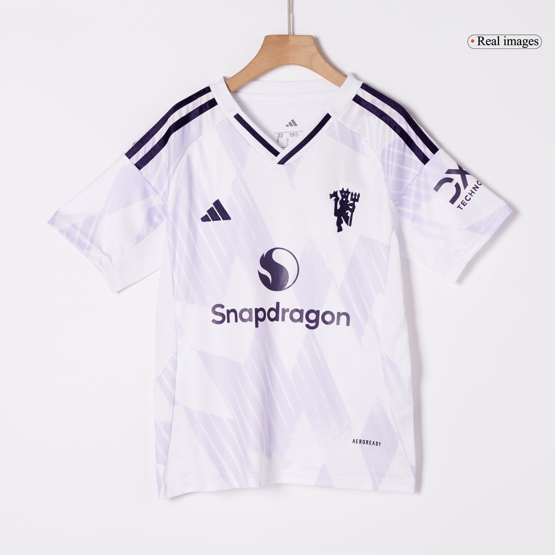 Kinder Manchester United Uit Tenue 2025/26 - foto 13