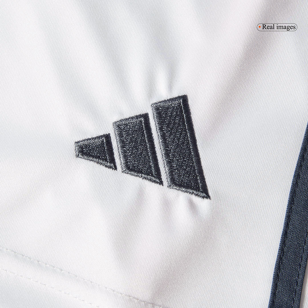 Bayern Munich Away Soccer Shorts 2025/26 White - zijkant