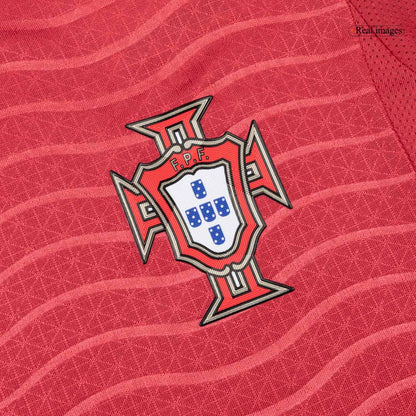 B.FERNANDES #8 Portugal Thuis Spelersversie Voetbalshirt 2026 - Slim Fit - close-up