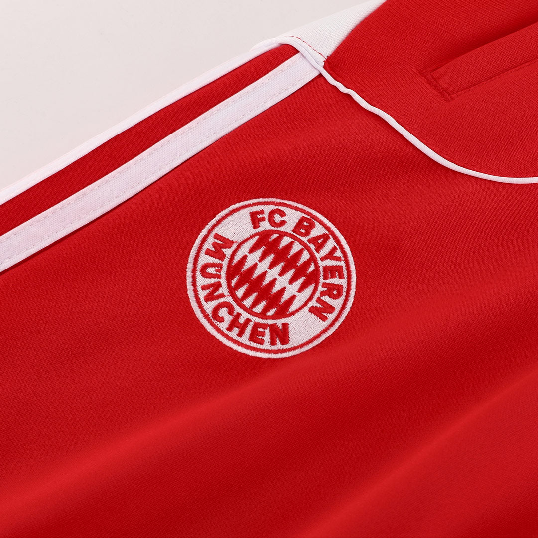 Bayern Munich Trainingsjack 2025/26 Red - close-up