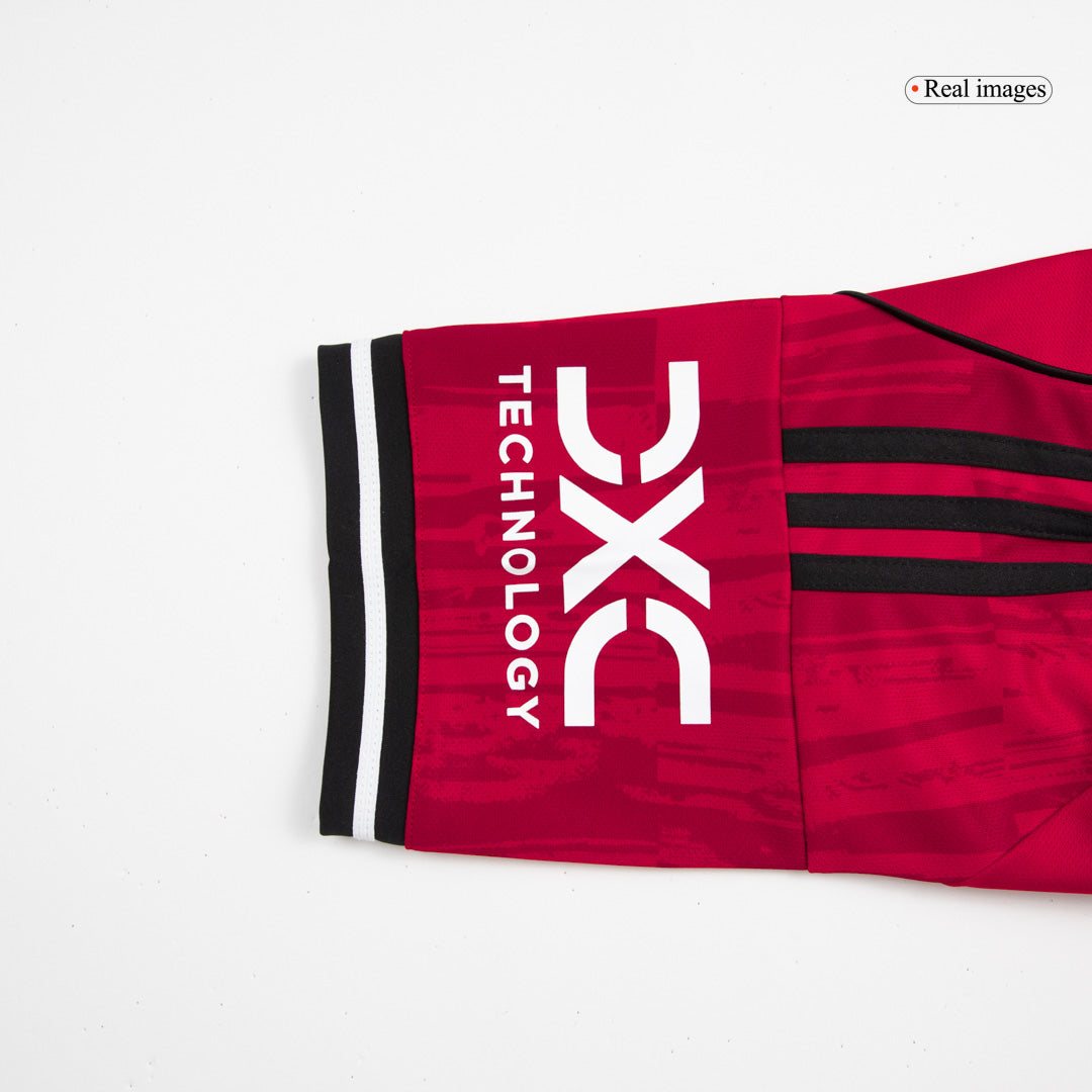 B.FERNANDES #8 Heren Manchester United Thuis Voetbalshirt 2025/26 [PREMIUM] - model