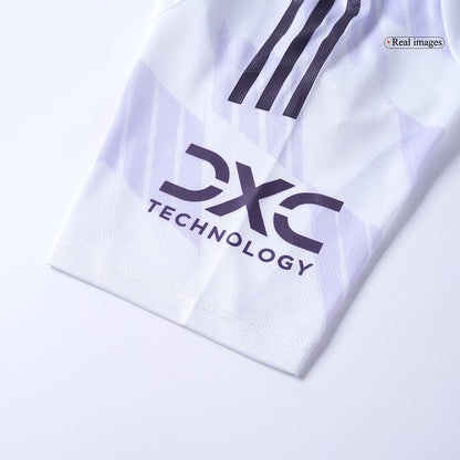 Manchester United Uit Spelersversie Voetbalshirt 2025/26 - Slim Fit - model