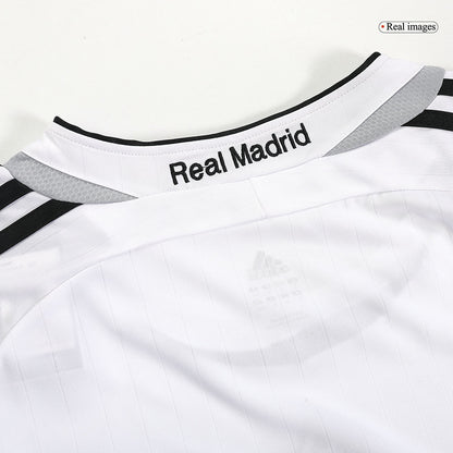 Retro Real Madrid Thuis Voetbalshirt 2006/07 - model