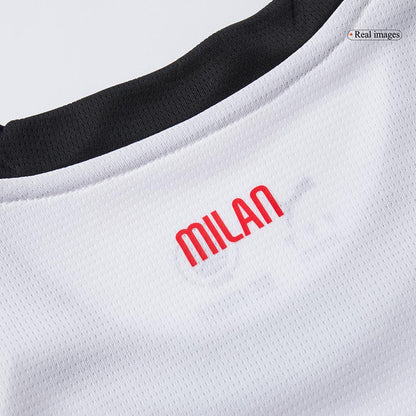 MODRIĆ #14 Heren AC Milan Uit Voetbalshirt 2025/26 - zijkant