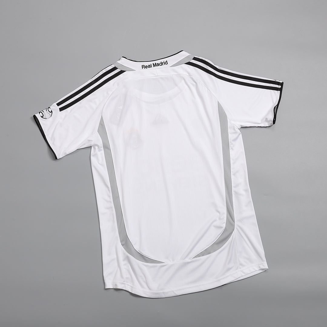 Retro Real Madrid Thuis Voetbalshirt 2006/07 - voorkant