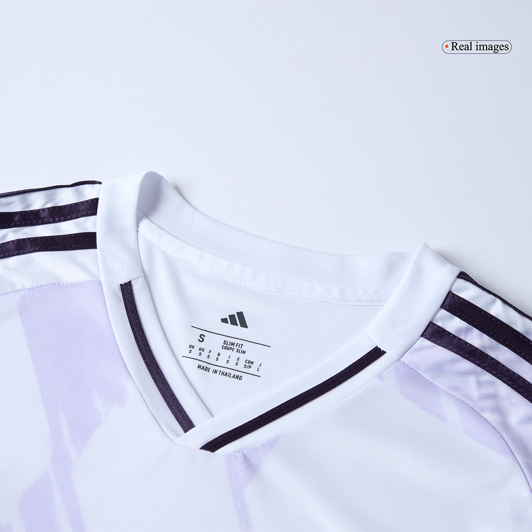 B.FERNANDES #8 Heren Manchester United Uit Voetbalshirt 2025/26 - zijkant