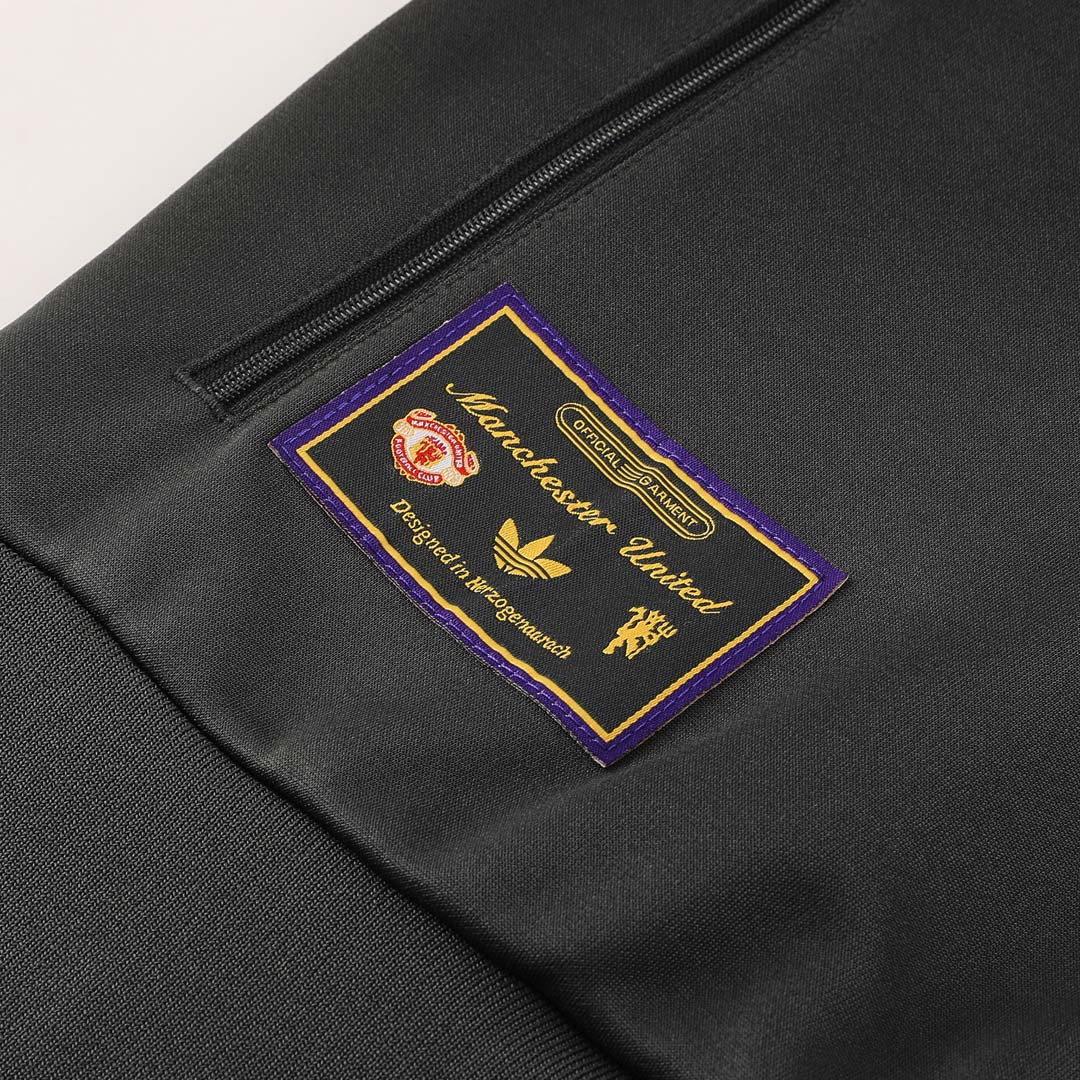 Manchester United Trainingsjack 2025/26 Black - verpakking