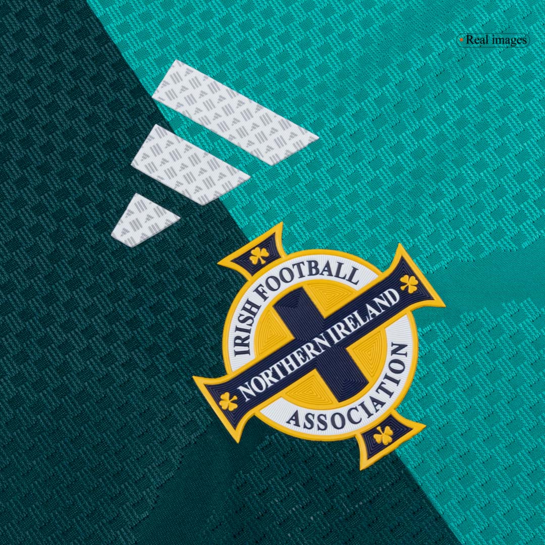 Noord-Ierland Thuis Spelersversie Voetbalshirt WK Voetbal 2026 - Slim Fit - close-up