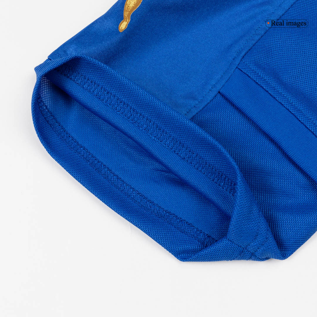 Retro Italië Thuis Voetbalshirt 2004 - close-up