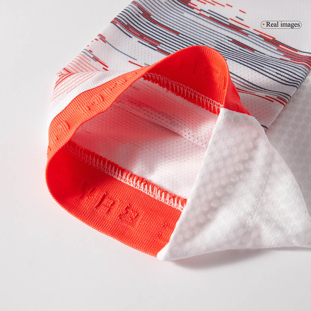 MüLLER Special #25 Bayern Munich Uit Spelersversie Voetbalshirt 2025/26 - Slim Fit - detail