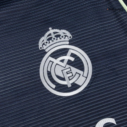 ARDA GÜLER #15 Real Madrid Uit Spelersversie Voetbalshirt 2025/26 - Slim Fit [PREMIUM] - zijkant