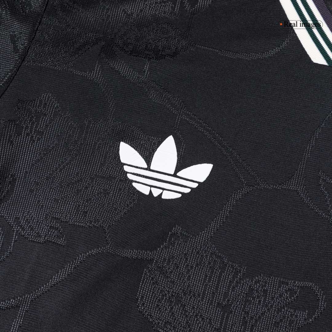 Juventus Derde Spelersversie Voetbalshirt 2025/26 - Slim Fit - model