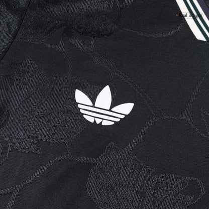 Juventus Derde Spelersversie Voetbalshirt 2025/26 - Slim Fit - model