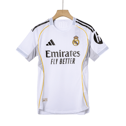 VINI JR. #7 Real Madrid Thuis Spelersversie Voetbalshirt 2025/26 - Slim Fit - zijkant